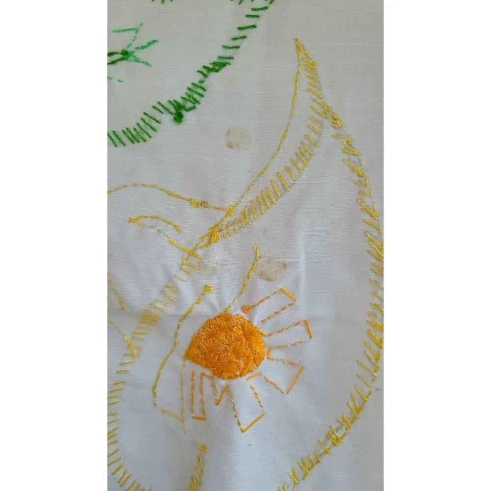 Butterfly Flowerpot Floral Arrangement Dresser Scarf